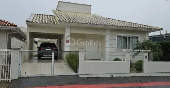 Casa com 3 Quartos à venda, 168m² no Carianos, Florianópolis