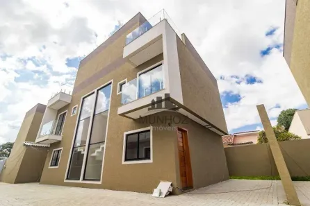 Sobrado com 3 Quartos à venda, 96m² no Uberaba, Curitiba