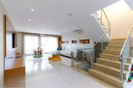 Casa com 3 Quartos à venda, 300m² no Vila Maria Alta, São Paulo