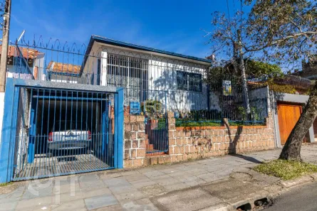 Casa com 5 Quartos à venda, 220m² no Tristeza, Porto Alegre
