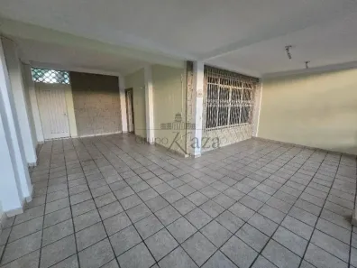 Imóvel Comercial com 4 Quartos à venda, 234m² no Bosque dos Eucaliptos, São José dos Campos