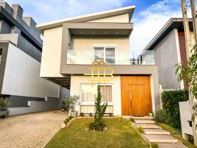 Casa de Condomínio com 4 Quartos para alugar, 262m² no Centro, Gravataí