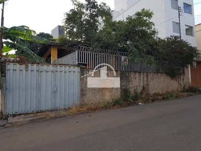 Casa com 3 Quartos à venda, 250m² no Jardim Cambuí, Sete Lagoas