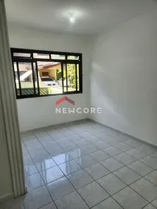 Sobrado com 3 Quartos à venda, 94m² no Vila São Jorge, São Vicente