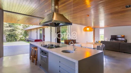 Casa de Condomínio com 3 Quartos à venda, 305m² no Butiatuvinha, Curitiba