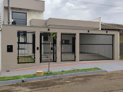 Casa com 3 Quartos à venda, 162m² no Loteamento Chamonix, Londrina