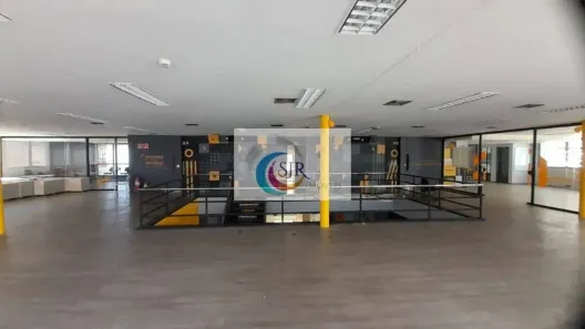 Sala Comercial para alugar, 900m² no Vila Olímpia, São Paulo