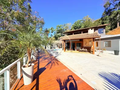 Casa com 4 Quartos à venda, 600m² no Parque do Imbui, Teresópolis