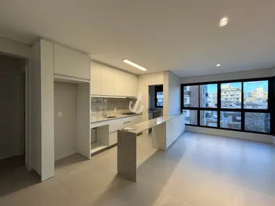 Apartamento com 2 Quartos para alugar, 71m² no Coqueiros, Florianópolis