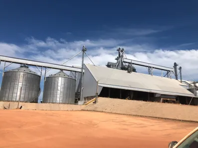Fazenda/Sítio com 5 Quartos à venda, 35000m² no , Confresa