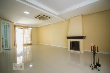 Casa com 4 Quartos à venda, 220m² no Chácara das Pedras, Porto Alegre