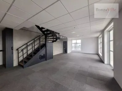 Sala Comercial para alugar, 135m² no Vila Cordeiro, São Paulo