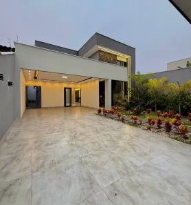 Casa com 3 Quartos à venda, 250m² no Papagaio, Feira de Santana