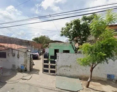 Lote/Terreno à venda, 349m² no Vila União, Fortaleza