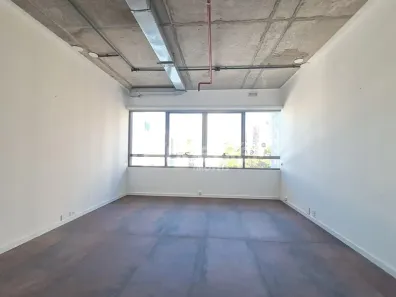 Sala Comercial para alugar, 31m² no Chácara das Pedras, Porto Alegre