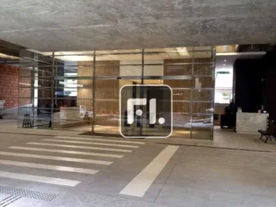 Sala Comercial para alugar, 251m² no Vila Olímpia, São Paulo