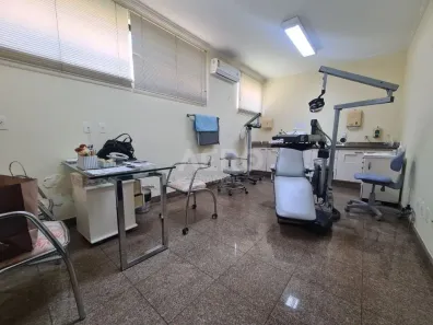 Prédio Comercial à venda, 640m² no Vila Cidade Universitária, Bauru