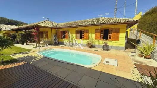 Casa de Condomínio com 3 Quartos à venda, 1180m² no , Areal