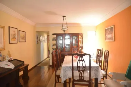 Sobrado com 4 Quartos para alugar, 201m² no Vila Gilda, Santo André