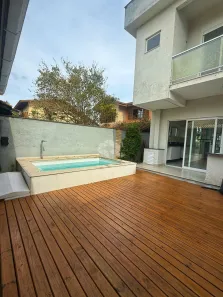 Casa de Condomínio com 4 Quartos à venda, 180m² no Rio Tavares, Florianópolis