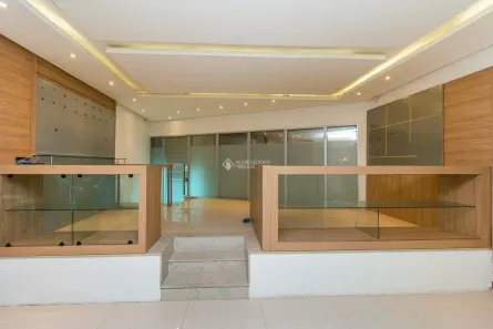 Ponto Comercial para alugar, 116m² no Santa Cecília, Porto Alegre