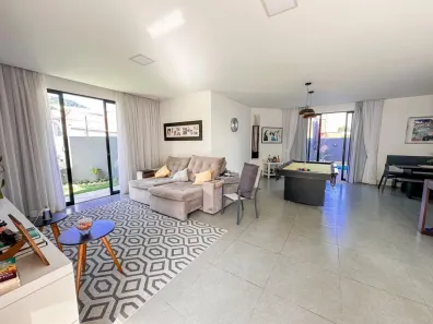 Casa com 4 Quartos à venda, 295m² no Armação, Penha