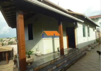 Casa com 3 Quartos à venda, 140m² no Álvaro Camargos, Belo Horizonte