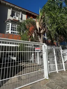 Casa com 3 Quartos à venda, 154m² no Chácara das Pedras, Porto Alegre