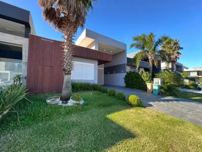 Casa de Condomínio com 4 Quartos à venda, 156m² no XANGRI-LÁ, Xangri-lá