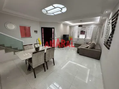 Sobrado com 3 Quartos à venda, 163m² no Cidade Satélite Santa Bárbara, São Paulo