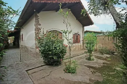 Casa com 3 Quartos à venda, 198m² no Estância Balneária Maria Helena Novaes, Peruíbe
