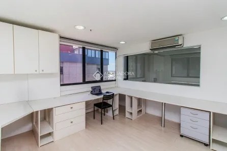 Sala Comercial à venda, 47m² no Boa Vista, Porto Alegre