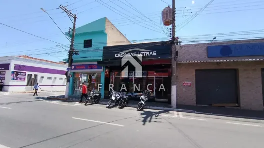 Sala Comercial à venda, 225m² no Centro, Jacareí