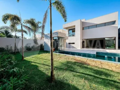 Casa de Condomínio com 4 Quartos à venda, 401m² no Jardim Karaíba, Uberlândia