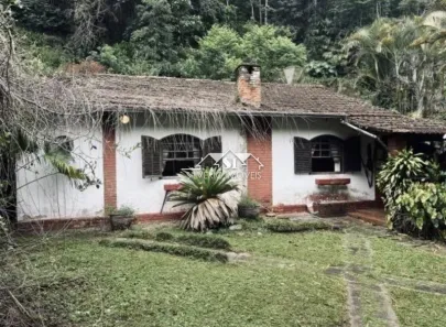Casa com 2 Quartos à venda, 201m² no Araras, Petrópolis
