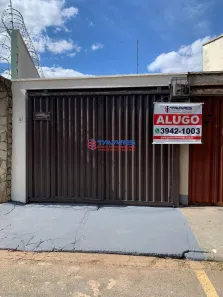 Casa com 2 Quartos para alugar, 50m² no Setor Coimbra, Goiânia