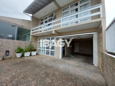 Casa com 4 Quartos para alugar, 157m² no Coloninha, Florianópolis