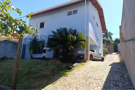 Sobrado com 3 Quartos à venda, 200m² no Santa Claudina, Vinhedo