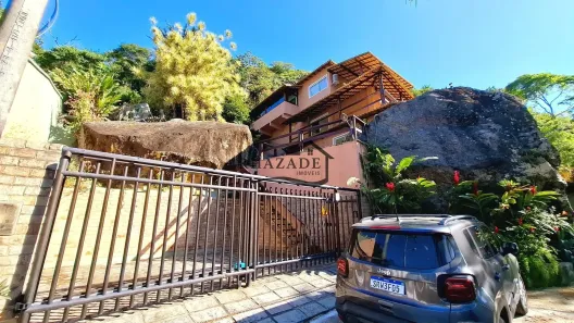 Casa com 3 Quartos à venda, 375m² no Itacoatiara, Niterói