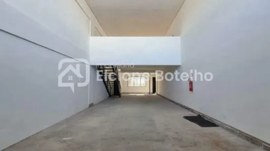 Ponto Comercial para alugar, 153m² no Santa Mônica, Uberlândia