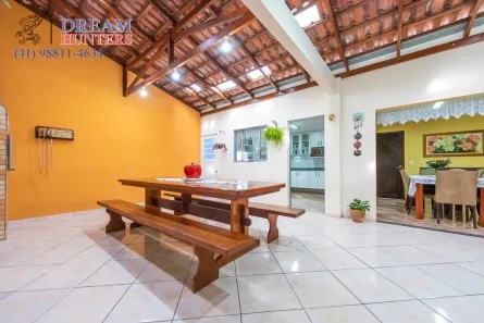 Casa com 4 Quartos à venda, 235m² no Xaxim, Curitiba