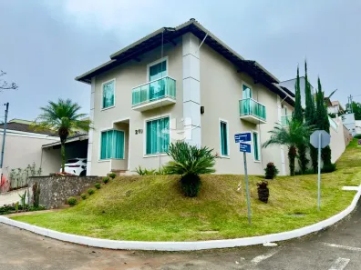Casa de Condomínio com 4 Quartos à venda, 300m² no São Pedro, Juiz de Fora