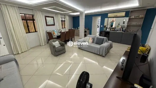 Casa com 3 Quartos à venda, 183m² no Ponta da Praia, Santos