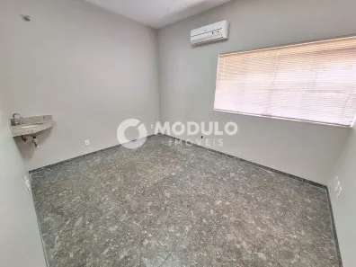 Sala Comercial para alugar, 14m² no Martins, Uberlândia