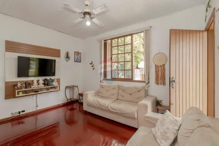 Casa com 2 Quartos à venda, 145m² no Teresópolis, Porto Alegre