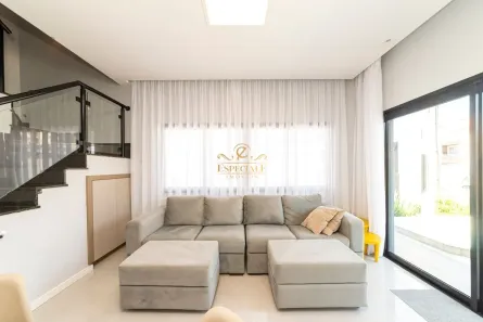 Casa de Condomínio com 3 Quartos para alugar, 140m² no Caiobá, Matinhos