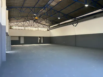 Galpão/Depósito/Armazém para alugar, 450m² no Jardim Santa Maria, Jacareí