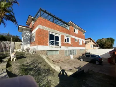 Sobrado com 6 Quartos à venda, 321m² no Vila Jardim, Porto Alegre