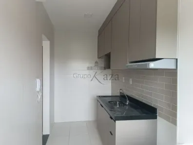 Apartamento com 2 Quartos para alugar, 63m² no Condomínio Residencial Colinas do Paratehy, São José dos Campos