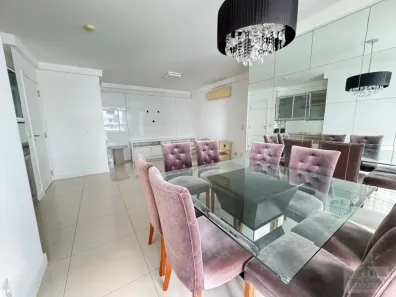 Apartamento com 2 Quartos para alugar, 79m² no Canto, Florianópolis